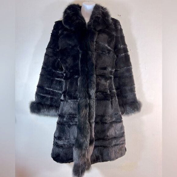 ****BLUE DUCK~GENUINE BLACK FOX FUR COAT (AAA) - Picture 1 of 10